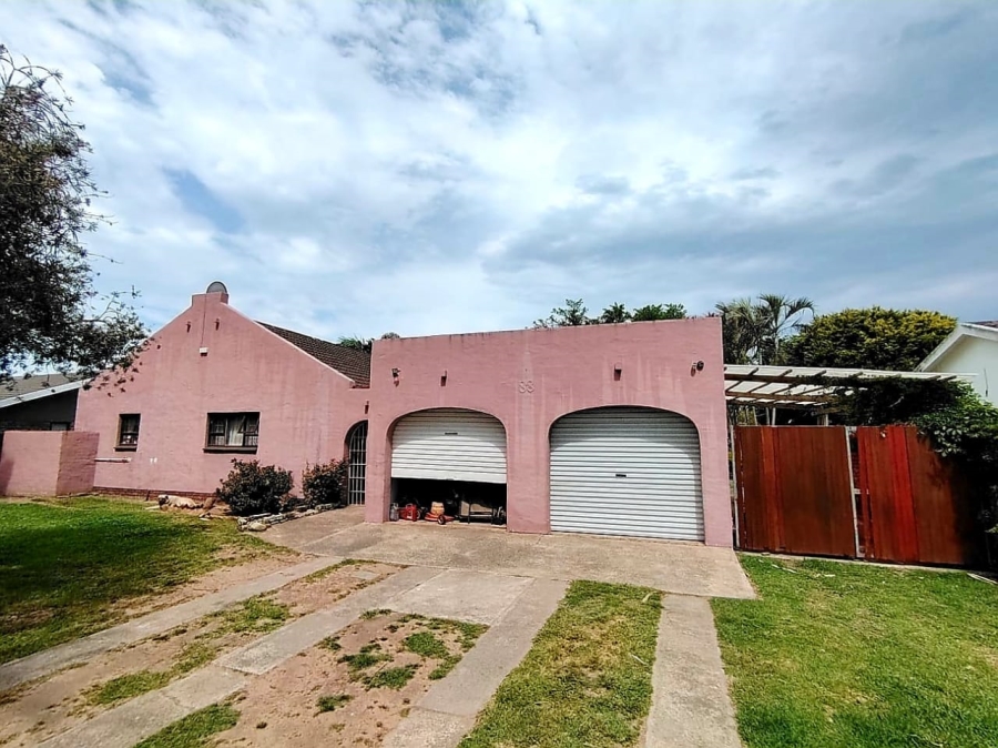 4 Bedroom Property for Sale in Gonubie Eastern Cape
